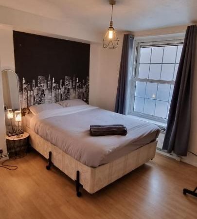 Property In Brixton Londen Buitenkant foto