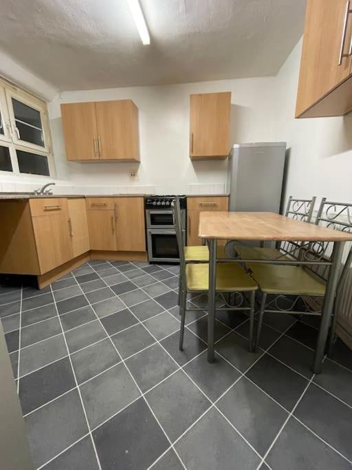 Property In Brixton Londen Buitenkant foto